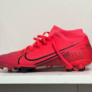 Nike Superfly 7 Mercurial Soccer Cleats Women’s 9